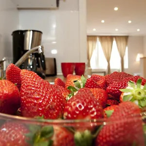 https://aurora-apartment-danube-view.inbudapesthotels.com