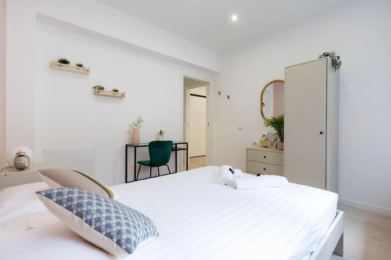 Apartment Arici 15 Milan