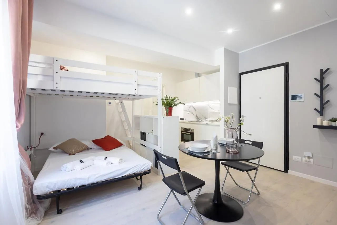 Apartment Arici 15 Milan