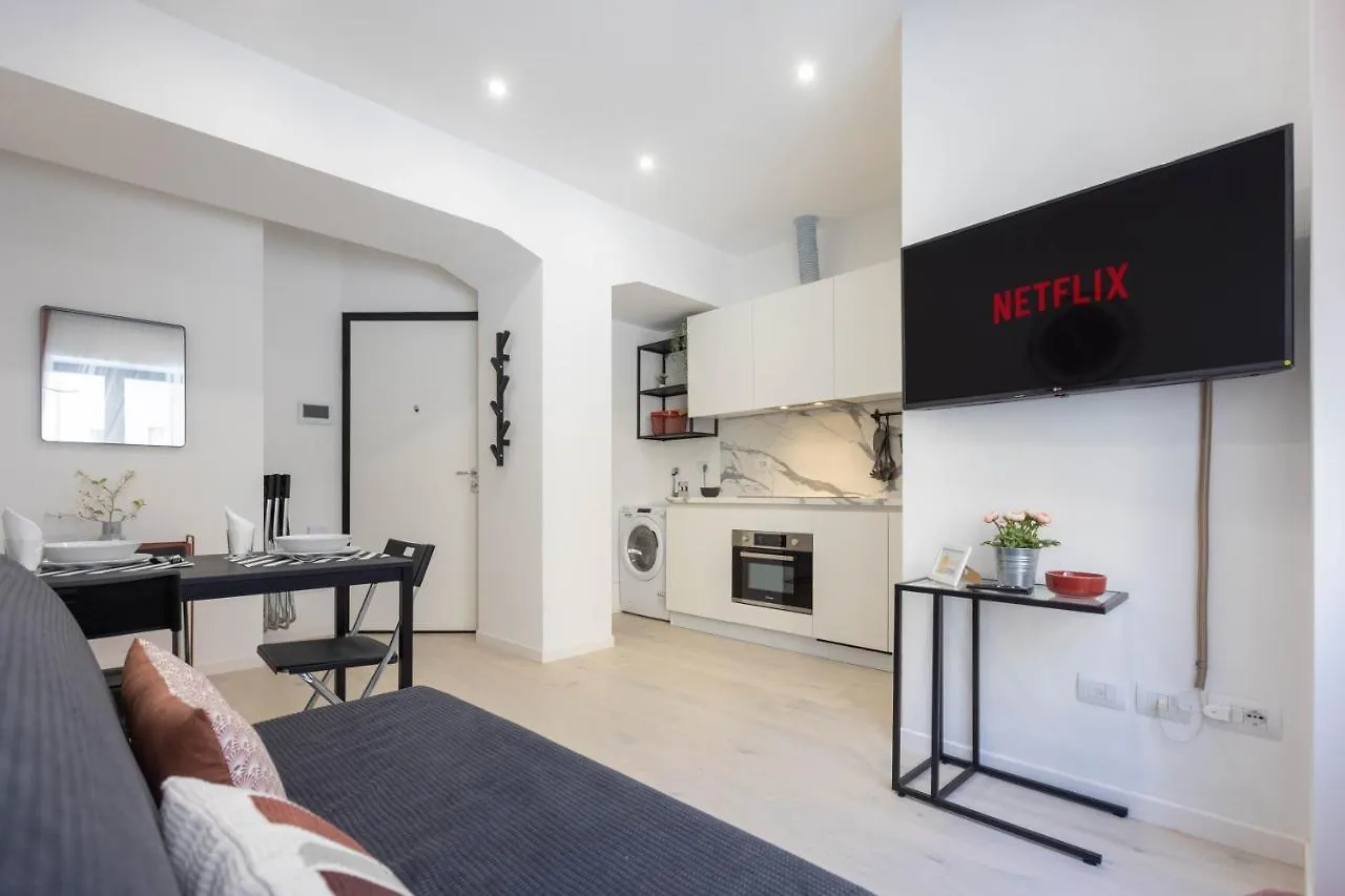 Apartment Arici 15 Milan