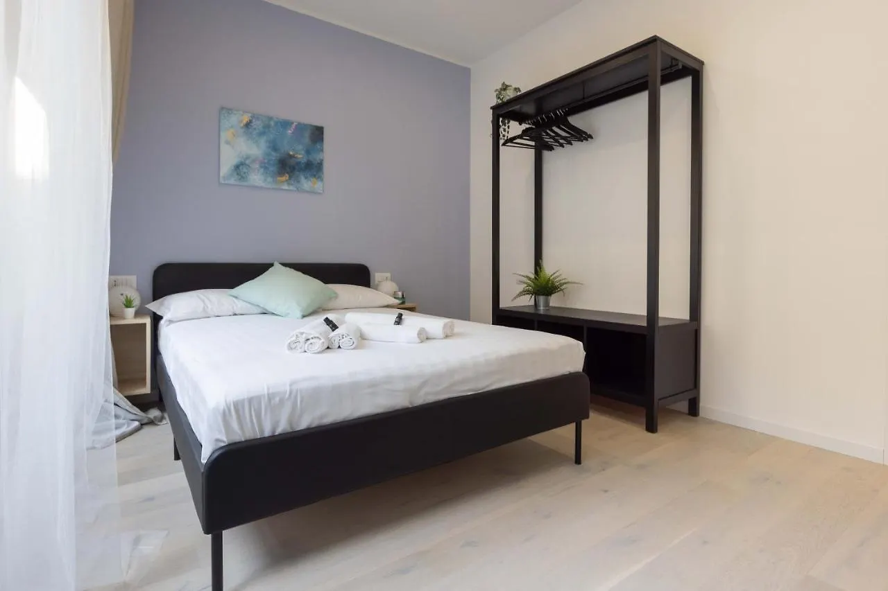 Apartment Arici 15 Milano 0*,  İtalya